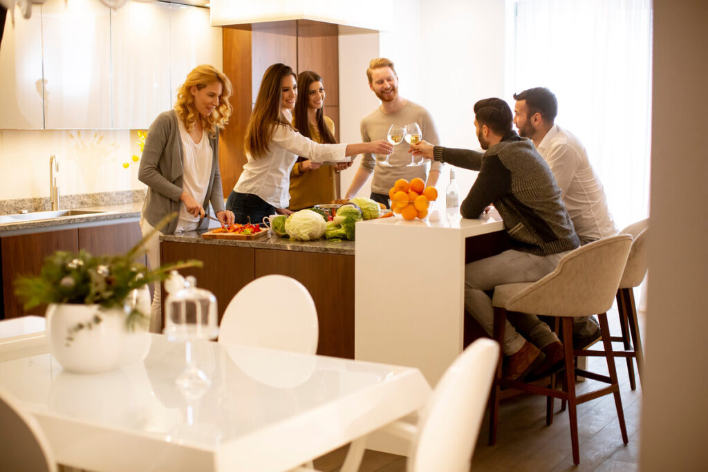Why Families and Professionals Love Living in The Oaks Neighborhood of Newberg, OR
